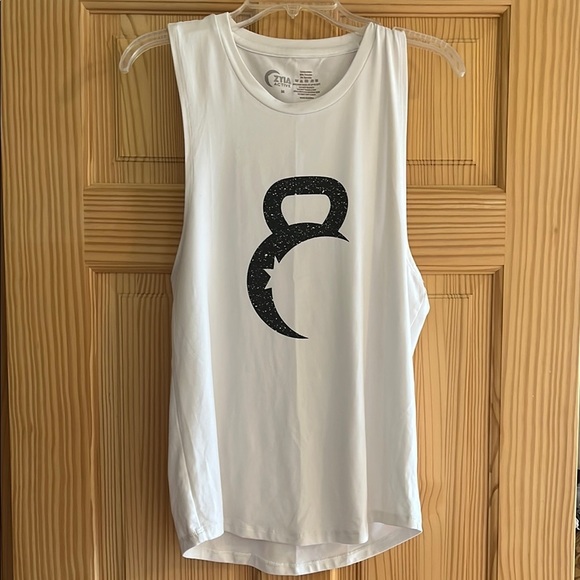 Zyia Active Kettle Moon White Tank Top Size Medium - Picture 1 of 3